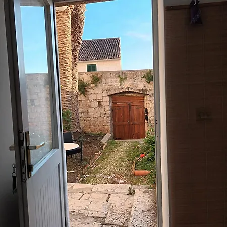 Apartment Burte, *